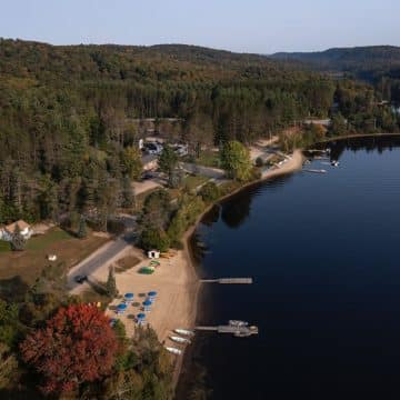 Arial view of Blue Spruce Resort and Lake