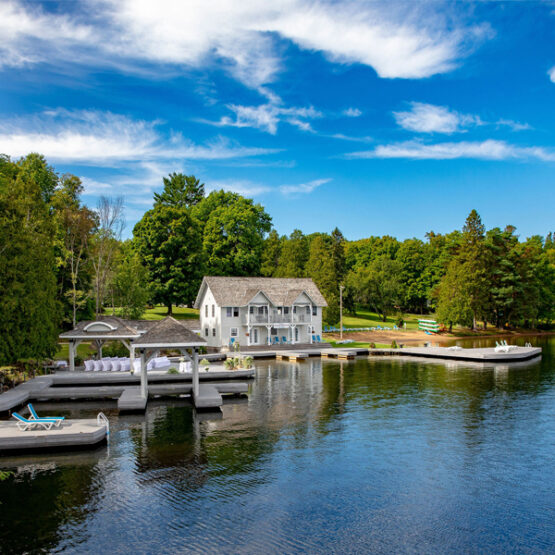 Port Cunnington Lodge & Resort - The Great Canadian Wilderness