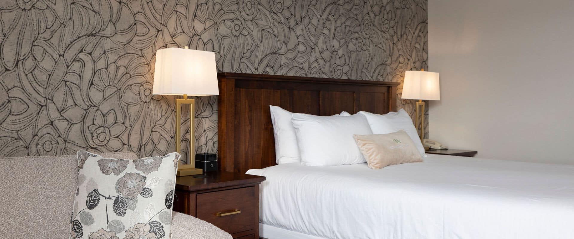 Windermere House Lake Rosseau room