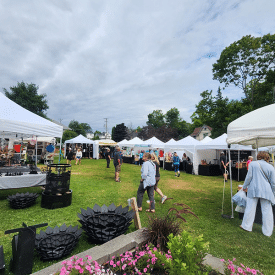 Art in the Park – Parry Sound Arts and Crafts vendors tents
